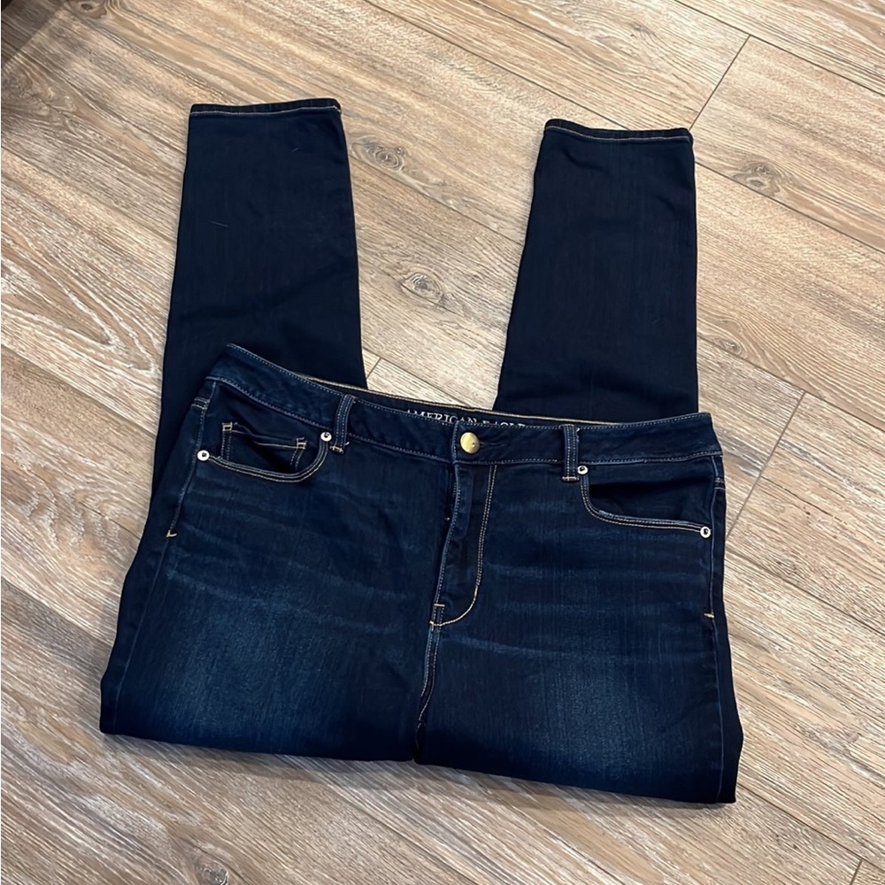 American Eagle Hi Rise  Skinny Jeans  Size 16